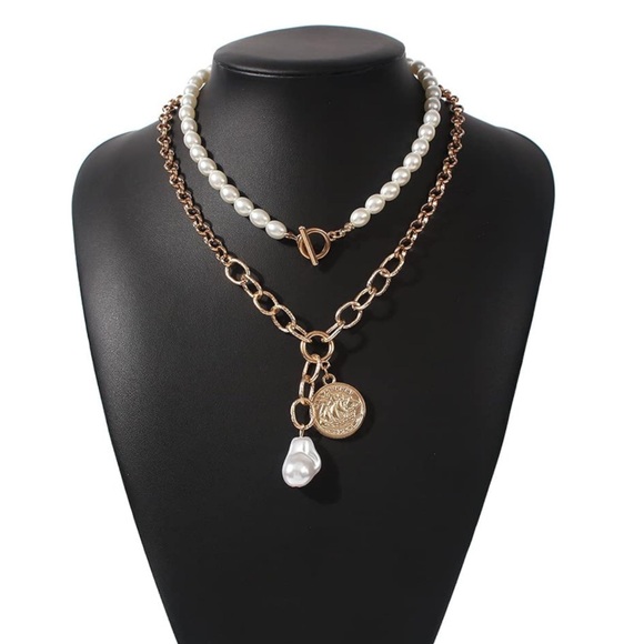 Salty Layered Pearl Necklace (1053) NWOT - Picture 2 of 3